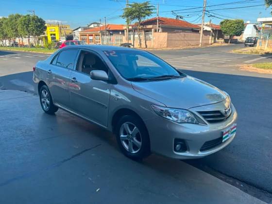 TOYOTA COROLLA 1.8 XLI 16V FLEX 4P AUTOMÁTICO